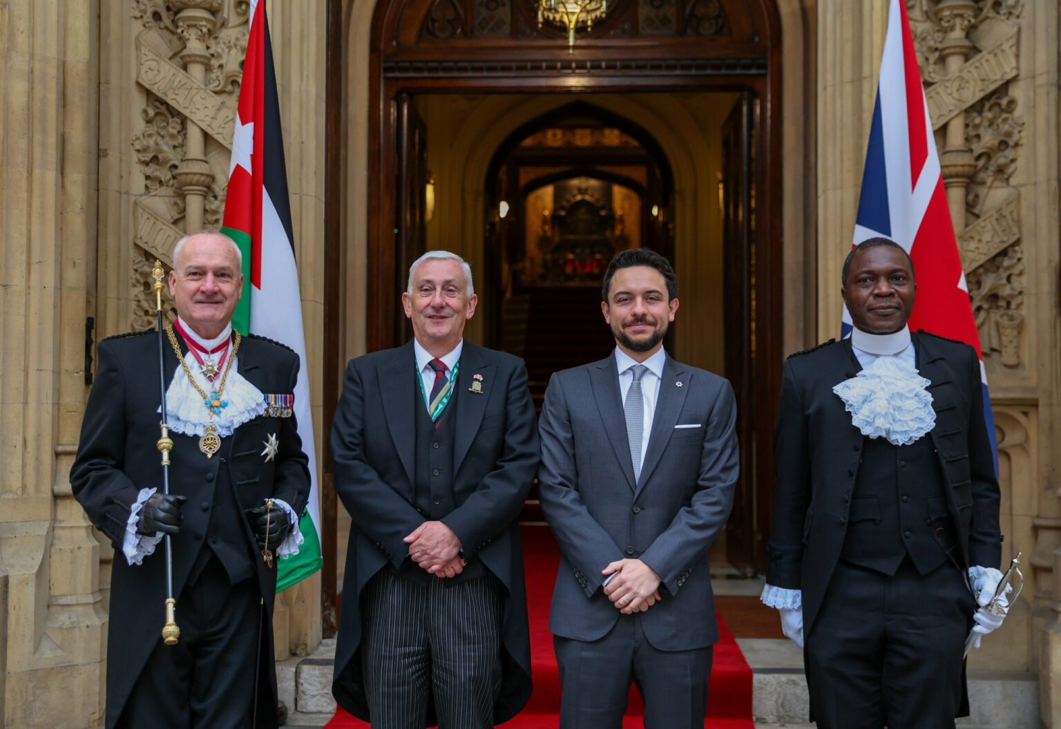 ولي العهد يلتقي رئيس مجلس العموم البريطاني ورئيسة لجنة التنمية الدولية بالمجلس ولي العهد يلتقي رئيس مجلس العموم البريطاني ورئيسة لجنة التنمية الدولية بالمجلس