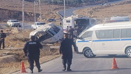 23 إصابة بحادث تدهور باص عمومي في إربد 23 إصابة بحادث تدهور باص عمومي في إربد