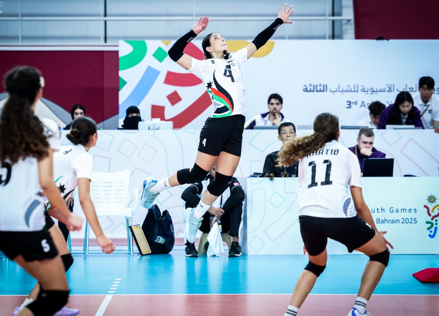 منتخب “الطائرة” للشابات يخسر أمام هونغ كونغ بدورة الألعاب الآسيوية منتخب “الطائرة” للشابات يخسر أمام هونغ كونغ بدورة الألعاب الآسيوية