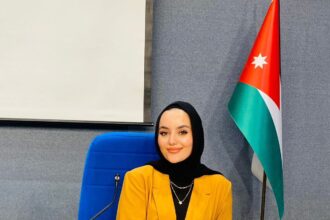 طالبة جامعية تقدم فكرة مبتكرة لدعم الصمّ والبكم في حالات الطوارئ طالبة جامعية تقدم فكرة مبتكرة لدعم الصمّ والبكم في حالات الطوارئ