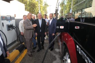 الأمانة تطلق مسارا جديدا بحافلات كهربائية يربط مجمع رغدان السياحي بمحطة صويلح الأمانة تطلق مسارا جديدا بحافلات كهربائية يربط مجمع رغدان السياحي بمحطة صويلح