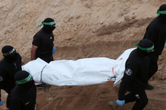 حماس: تأجيل تسليم جثة المحتجز الإسرائيلي بسبب الخروقات  حماس: تأجيل تسليم جثة المحتجز الإسرائيلي بسبب الخروقات