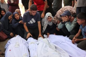 19 يوما على وقف الحرب: غارات بالمناطق الشرقية واعتداءات في البحر​ 