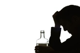 علماء يكشفون سرا جينيا وراء الإدمان على الكحول علماء يكشفون سرا جينيا وراء الإدمان على الكحول