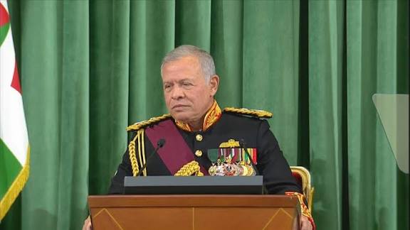 الملك: الأردن نما واشتد عوده بفضل إيمان الأردنيين الملك: الأردن نما واشتد عوده بفضل إيمان الأردنيين