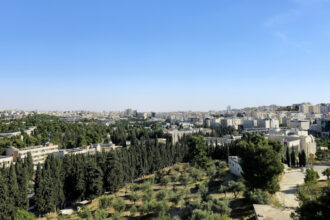 أجواء لطيفة اليوم ومعتدلة الخميس والجمعة أجواء لطيفة اليوم ومعتدلة الخميس والجمعة