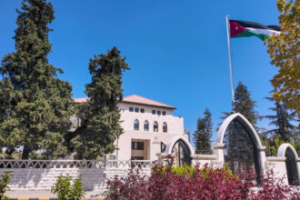 مجلس الوزراء يعقد جلسته الثانية عشرة في المحافظات بمحافظة العاصمة اليوم مجلس الوزراء يعقد جلسته الثانية عشرة في المحافظات بمحافظة العاصمة اليوم