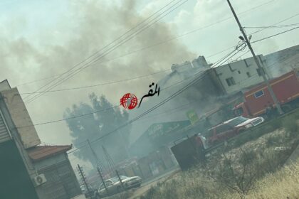 الدفاع المدني يخمد حريقا بساحة خارجية تحتوي مواد بلاستيكية في إربد