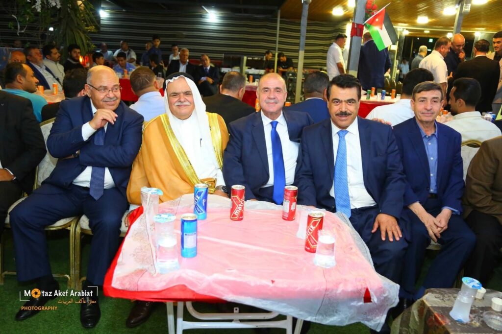 عشاء بمناسبة زفاف الأستاذ المحامي ماجد فواز البقور 🎉 عشاء بمناسبة زفاف الأستاذ المحامي ماجد فواز البقور 🎉