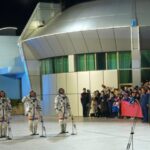 الصين تطلق السفينة المأهولة «شنتشو-21» إلى الفضاء الصين تطلق السفينة المأهولة «شنتشو-21» إلى الفضاء