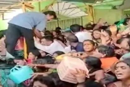 «صلاة هندوسية» تودي بحياة 9 أشخاص