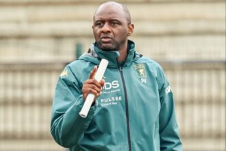 جنوة الإيطالي يطيح بباتريك فييرا جنوة الإيطالي يطيح بباتريك فييرا