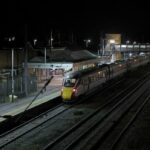 لندن: القبض على شخصين إثر حادثة طعن في قطار