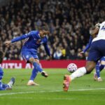لندن زرقاء.. تشيلسي يحسم «الديربي» أمام توتنهام لندن زرقاء.. تشيلسي يحسم «الديربي» أمام توتنهام