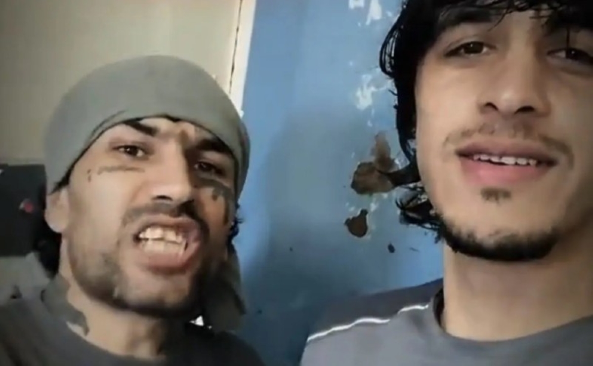 بعد تهديده سياسياً بريطانياً بالقتل.. «أفغاني» يصوّر «تيك توك» في السجن