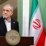 الرئيس الإيراني: سنعيد بناء المنشآت النووية