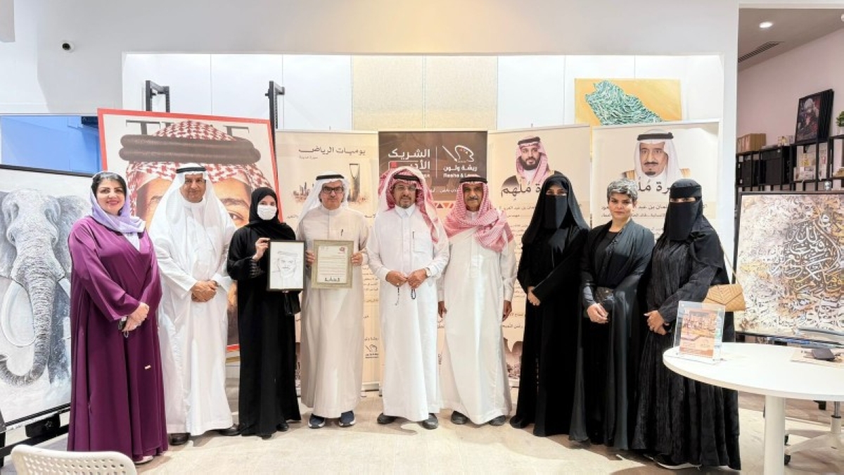 الخازم: كُتّاب يتفادون نقد «مجالهم» للنجاة من مضايقة العمل الخازم: كُتّاب يتفادون نقد «مجالهم» للنجاة من مضايقة العمل