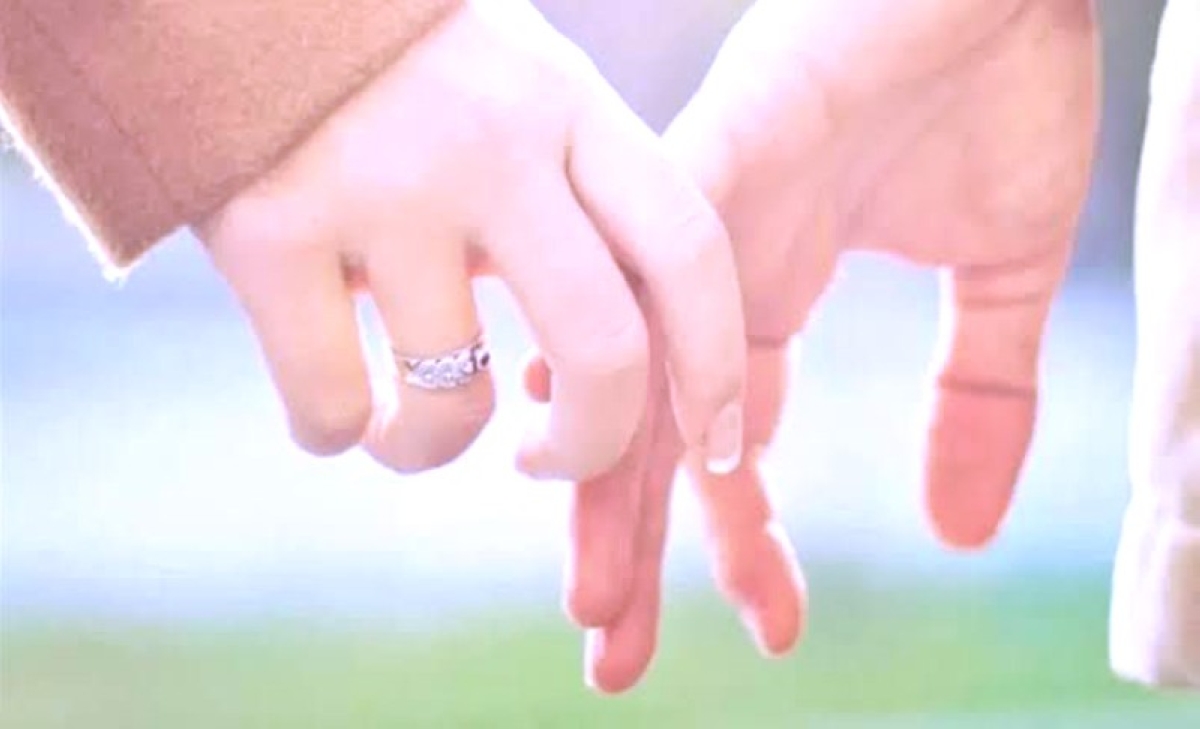 لحظات السعادة الزوجية تخفّض هرمونات التوتر