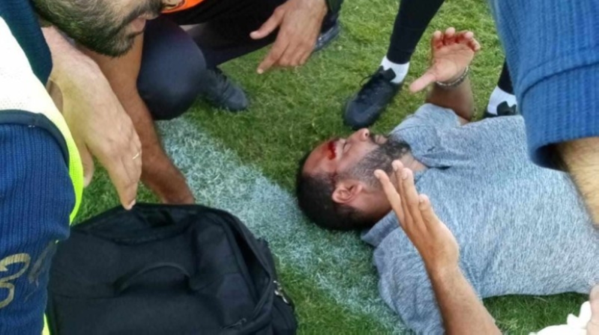 العنف يوقف مباراة في الدوري التونسي