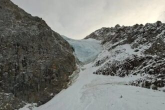 مأساة الألب الإيطالية.. 5 متسلقين ألمان ضحايا انهيار جليدي في فيرتانا