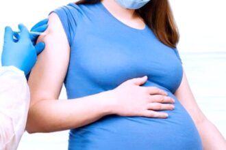 عدوى «كوفيد» أثناء الحمل.. ترفع خطر التوحّد