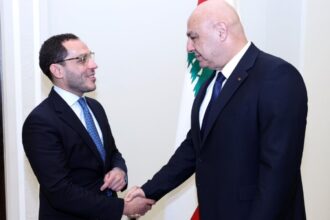 حمل رسالة من الدبيبة.. وفد ليبي في بيروت لإنهاء ملف هانيبال القذافي