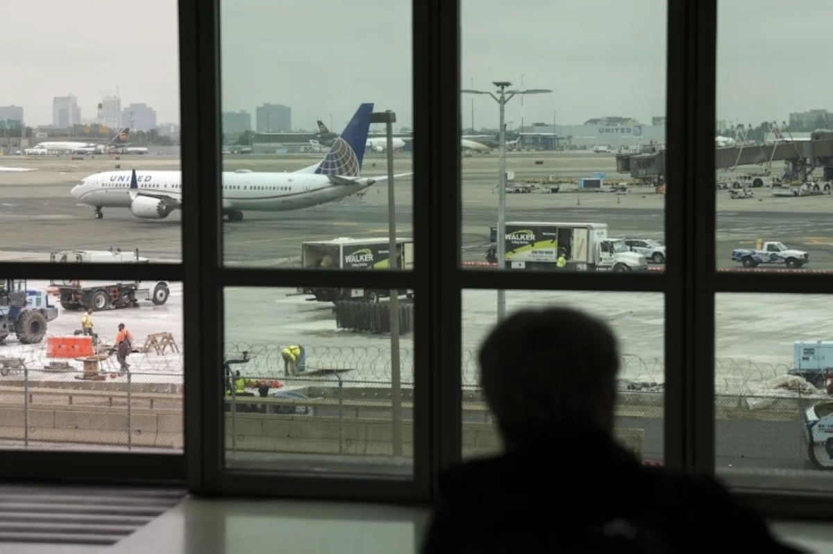 كابوس الطيران الأمريكي.. الإغلاق الحكومي يحول الرحلات إلى كوارث متسلسلة
