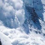 انهيار جليدي يودي بحياة 7 متسلقين