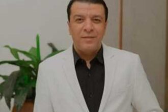 قدم بلاغاً رسمياً.. عميد «الموسيقى» السابق يتهم مصطفى كامل بتعطيل القانون