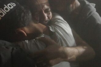 إسرائيل تفرج عن أسرى.. وحماس تستعد لتسليم جثة محتجز