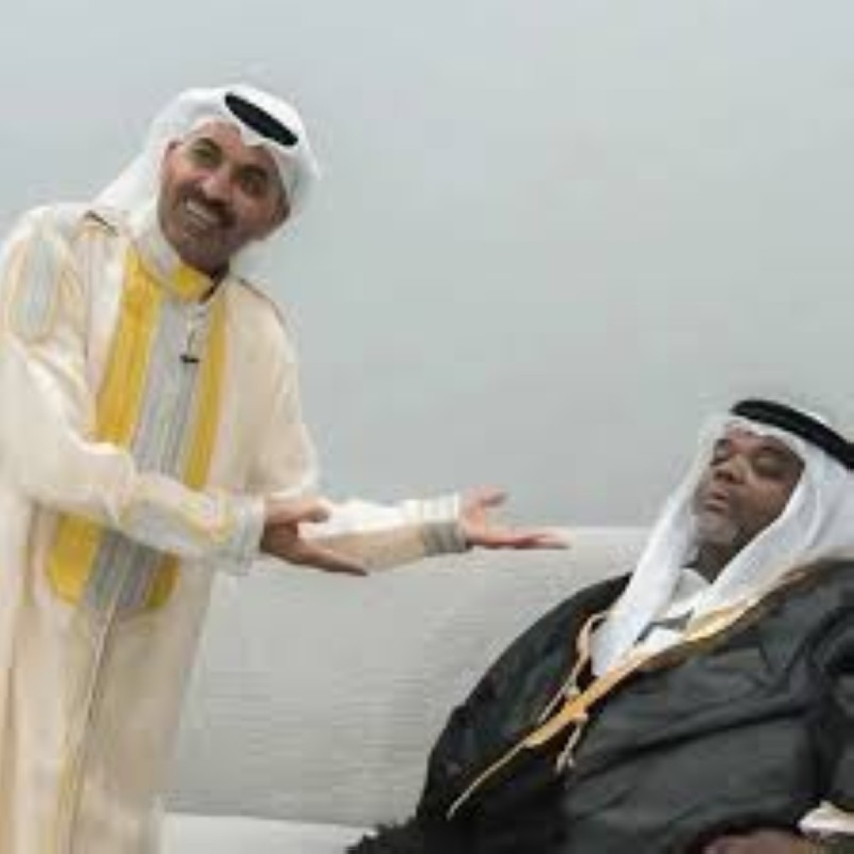 «المايسترو» أعادت التعاون بعد القطيعة.. موسم الرياض يجمع طارق العلي وشعبان عباس «المايسترو» أعادت التعاون بعد القطيعة.. موسم الرياض يجمع طارق العلي وشعبان عباس