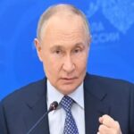 زيلينسكي يطالب أمريكا بالسلاح.. وبوتين: قادرون على مواجهة التهديدات