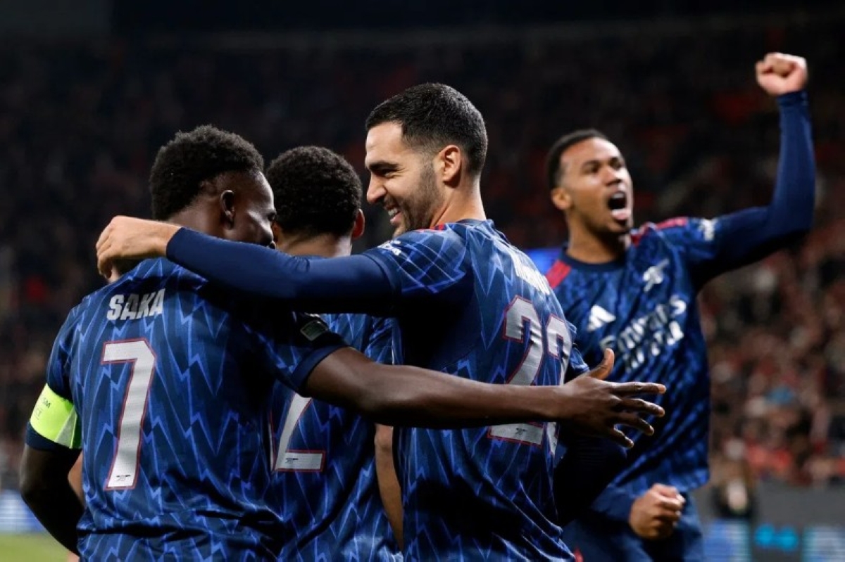 أرسنال يصعق سلافيا براغ بثلاثية في دوري أبطال أوروبا أرسنال يصعق سلافيا براغ بثلاثية في دوري أبطال أوروبا