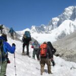 مصرع 7 متسلقين بعد انهيار جليدي في نيبال