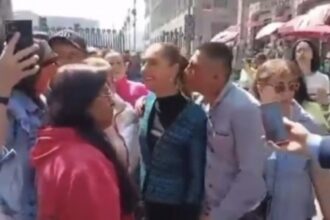 مخمور يحرج رئيسة المكسيك أمام الناس!