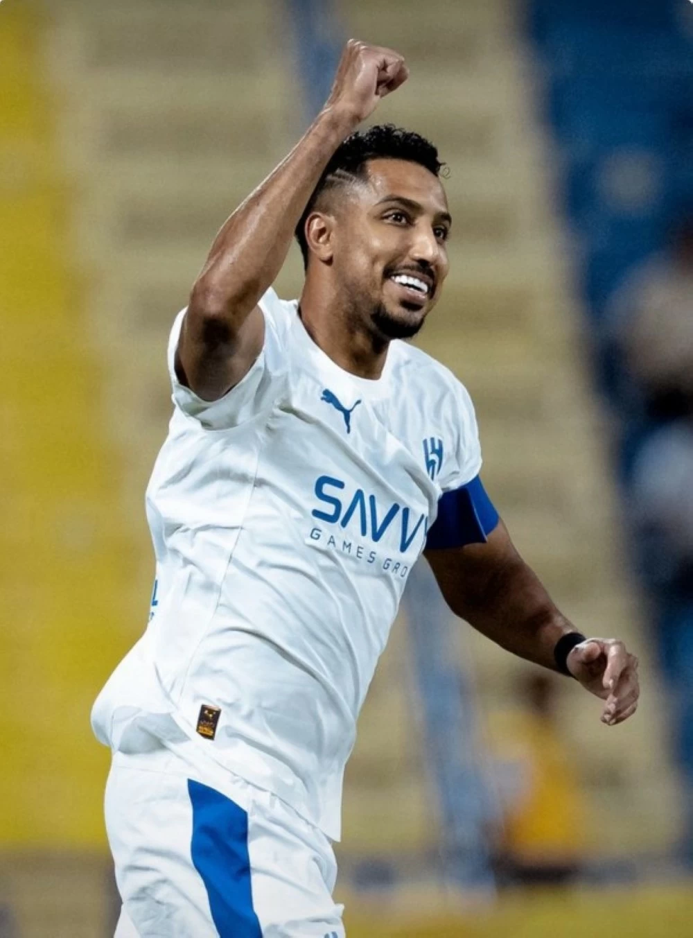 صدارة آسيا.. «ما لها إلا هلالها»