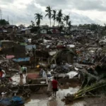 إعصار كالميجي يسحق الفلبين.. 66 قتيلاً ودمار هائل في سيبو