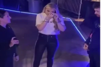 دموع مزيفة أم فخ إلكتروني؟ فضيحة أرملة تشارلي كيرك