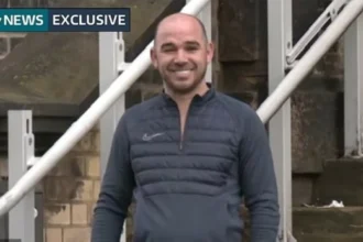 فضيحة سجون بريطانيا.. أطلقوه بالخطأ فابتسم للكاميرات عند عودته