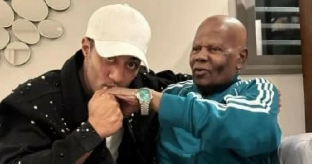 وفاة والد الفنان محمد رمضان بأزمة صحية مفاجئة وفاة والد الفنان محمد رمضان بأزمة صحية مفاجئة