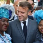 ماكرون يعانق جماهير البرازيل