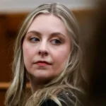 كيف حصلت معلمة على 10 ملايين دولار بسبب طالب؟