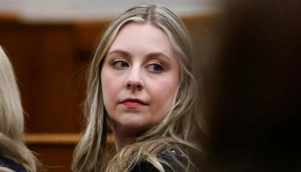 كيف حصلت معلمة على 10 ملايين دولار بسبب طالب؟ كيف حصلت معلمة على 10 ملايين دولار بسبب طالب؟