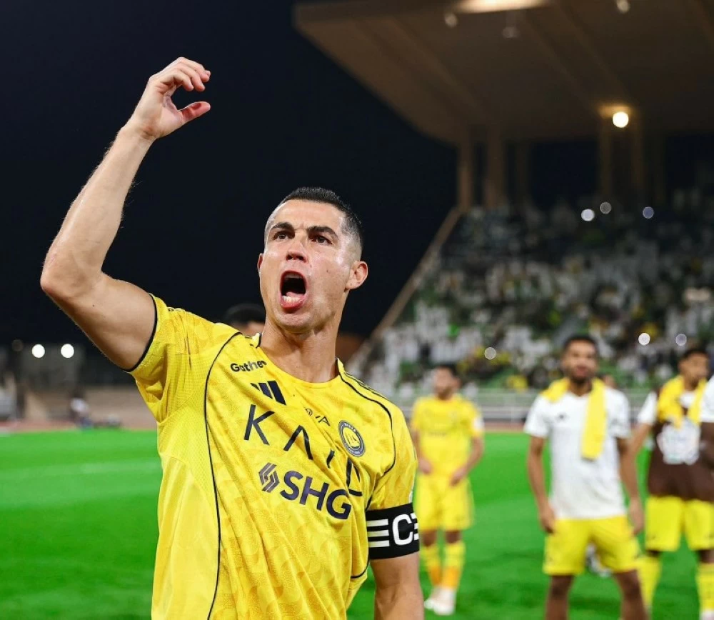 بماذا دافع رونالدو عن الدوري السعودي؟ بماذا دافع رونالدو عن الدوري السعودي؟