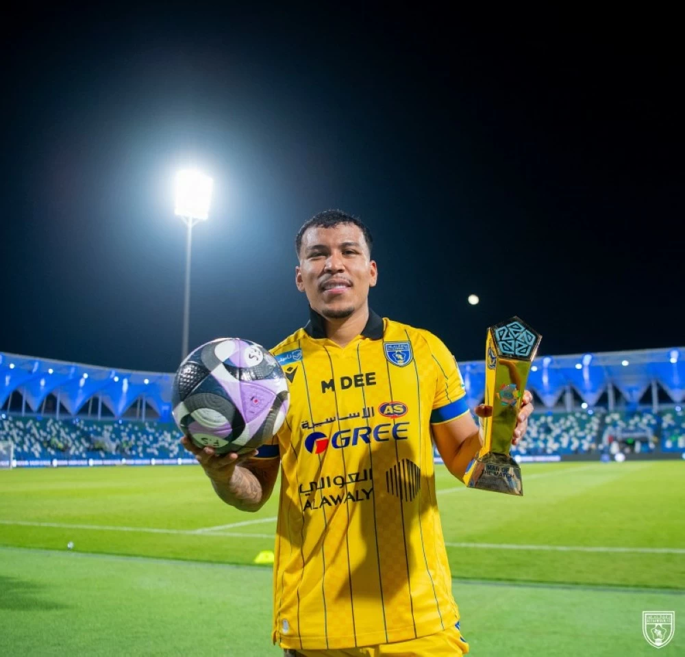 التعاون يتألق بخماسية في الفتح ويتمسك بالوصافة التعاون يتألق بخماسية في الفتح ويتمسك بالوصافة