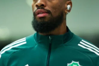 توني وجالينو خارج حسابات يايسله