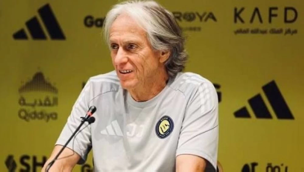 جيسوس: هذا اللاعب مفاجأة الموسم