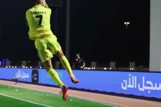 100 مساهمة تهديفية.. رونالدو يعانق التاريخ بإنجاز جديد