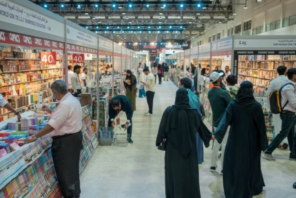 الكتاب الجديد.. إبداع الإنسان أم ذكاء الآلة؟