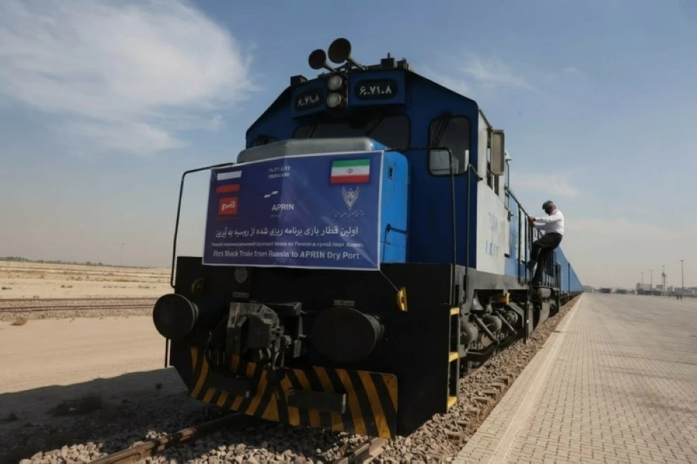 وصول أول قطار شحن روسي إلى إيران بعد 13 يوماً من السفر